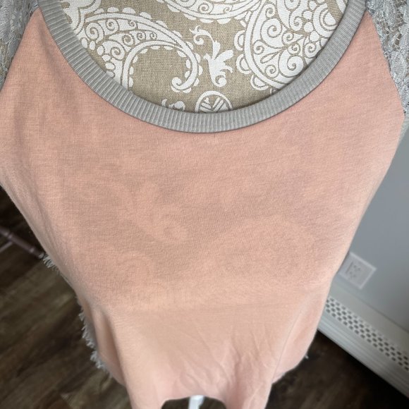 a.n.a. women's two tone top size large. - Picture 8 of 8